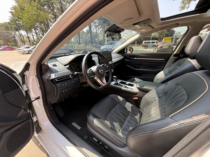 Фото 7 - Nissan Teana