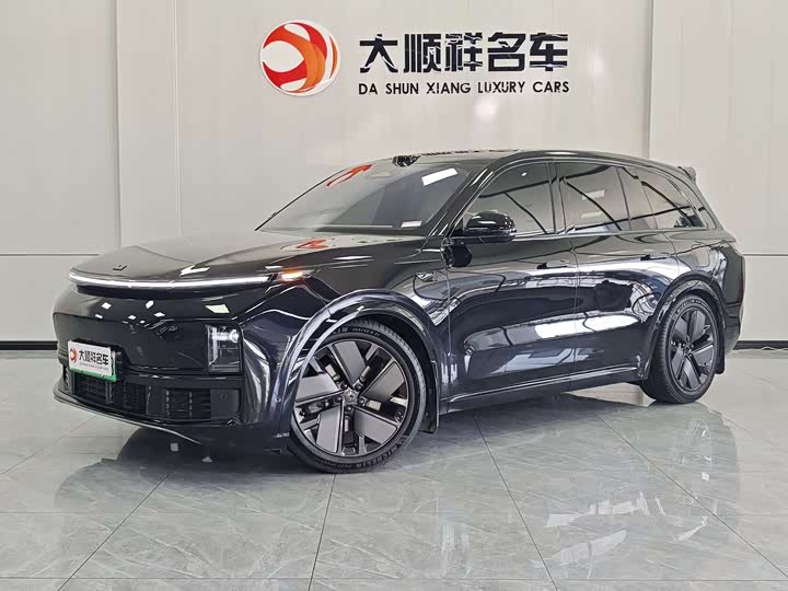 Фото 1 - LiXiang L8