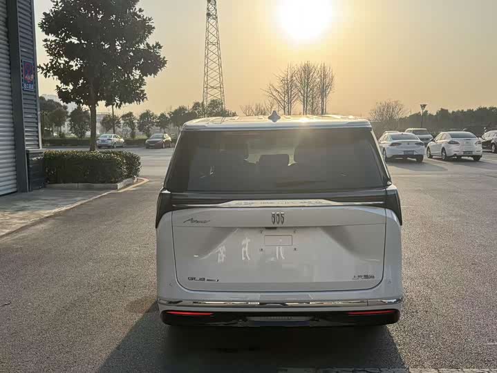 Фото 6 - Buick GL8 Hybrid