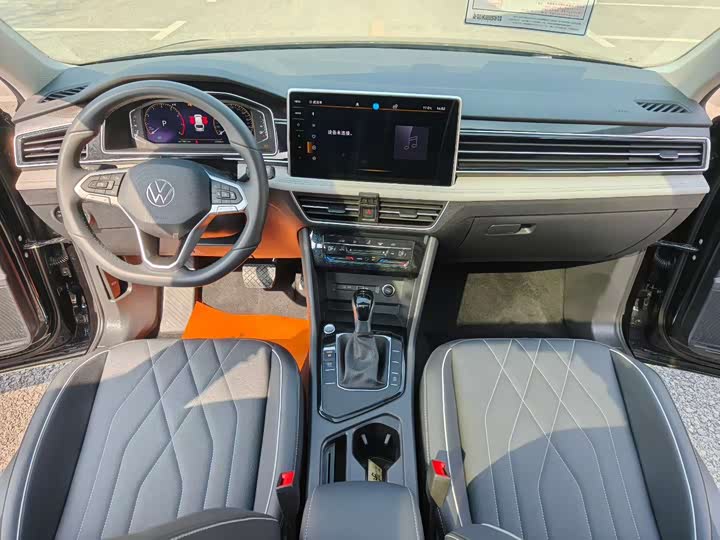 Фото 5 - Volkswagen Tiguan L Pro