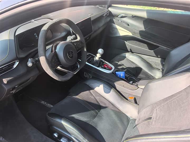 Фото 4 - Lotus Emira