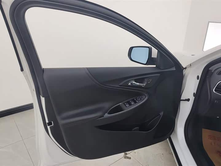 Фото 7 - Chevrolet Malibu XL