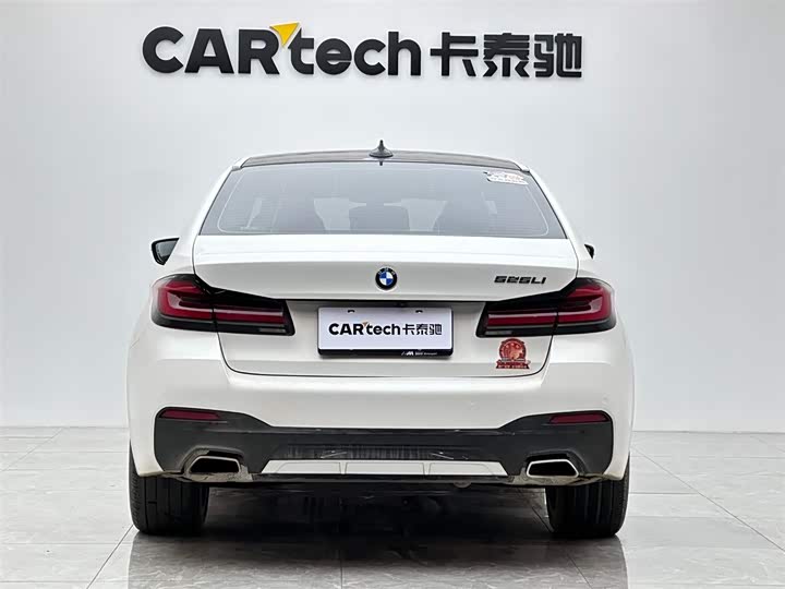 Фото 4 - BMW 5 Series