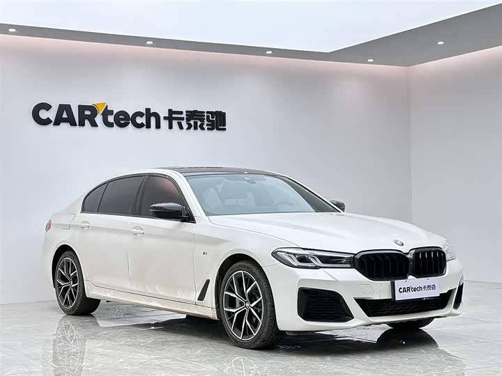 Фото 6 - BMW 5 Series