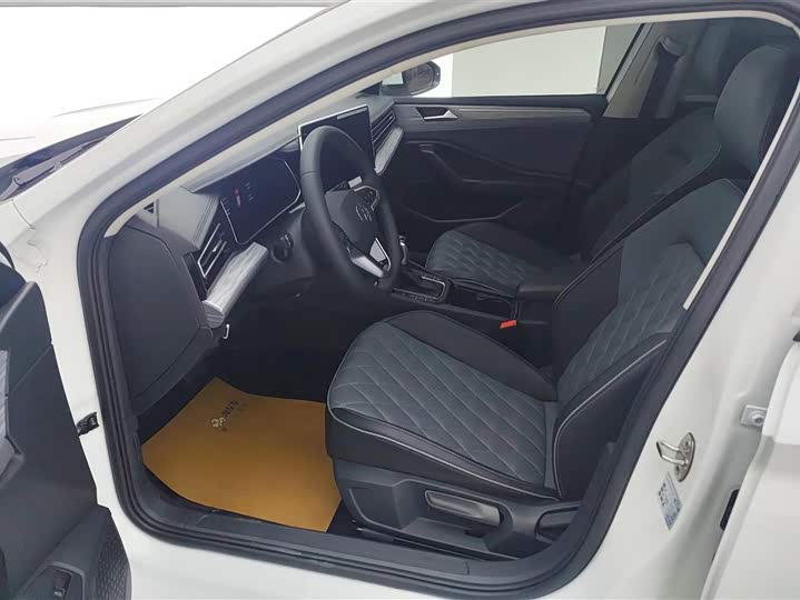 Фото 9 - Volkswagen Sagitar L