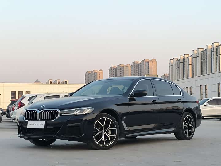 Фото 2 - BMW 5 Series