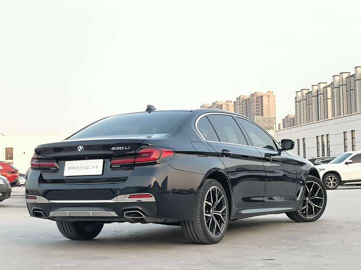 Фото 6 - BMW 5 Series