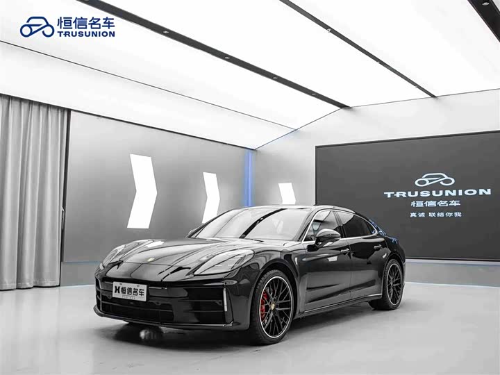 Фото 3 - Porsche Panamera