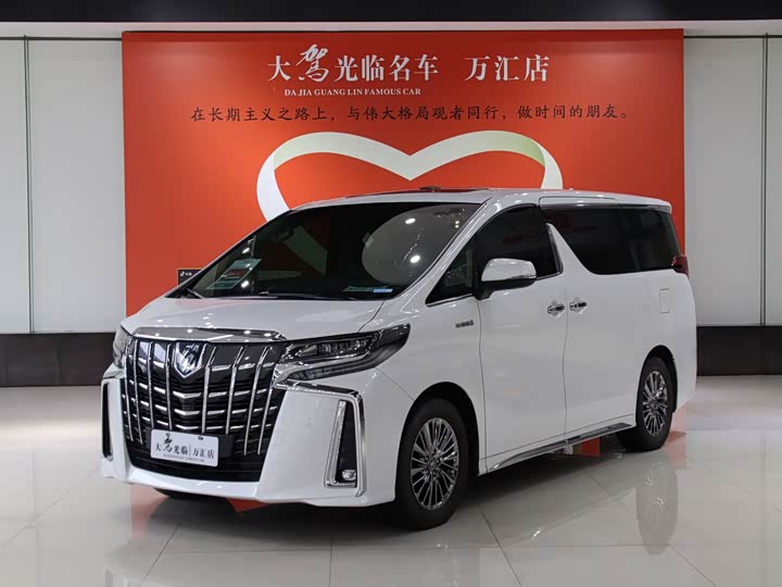 Фото 1 - Toyota Alphard