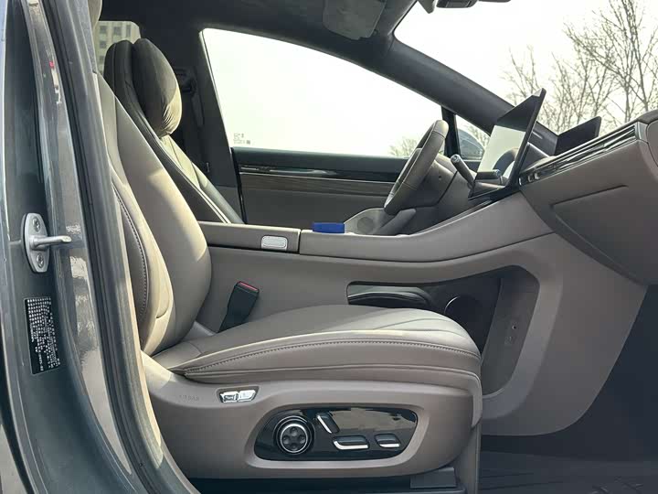 Фото 8 - Luxeed R7