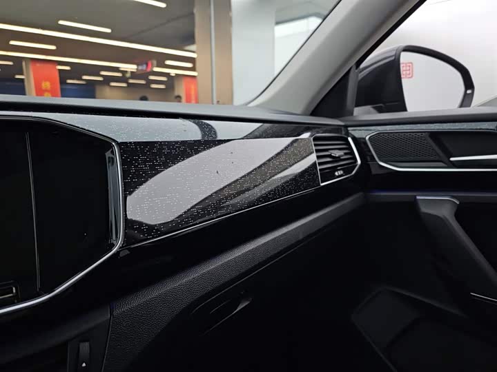 Фото 9 - Volkswagen Tayron GTE Hybrid