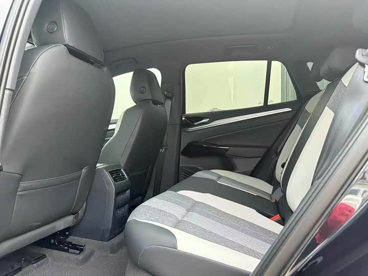 Фото 7 - Volkswagen ID.4 Crozz