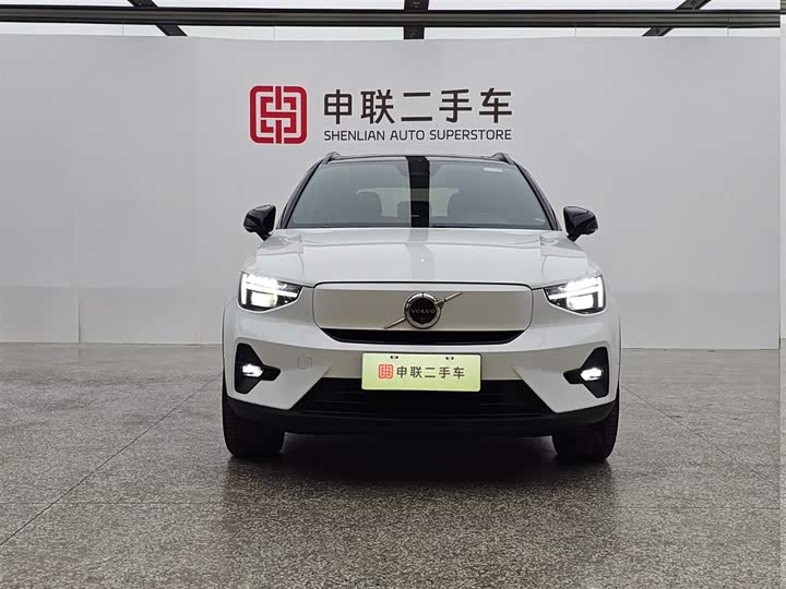 Фото 2 - Volvo XC40 EV