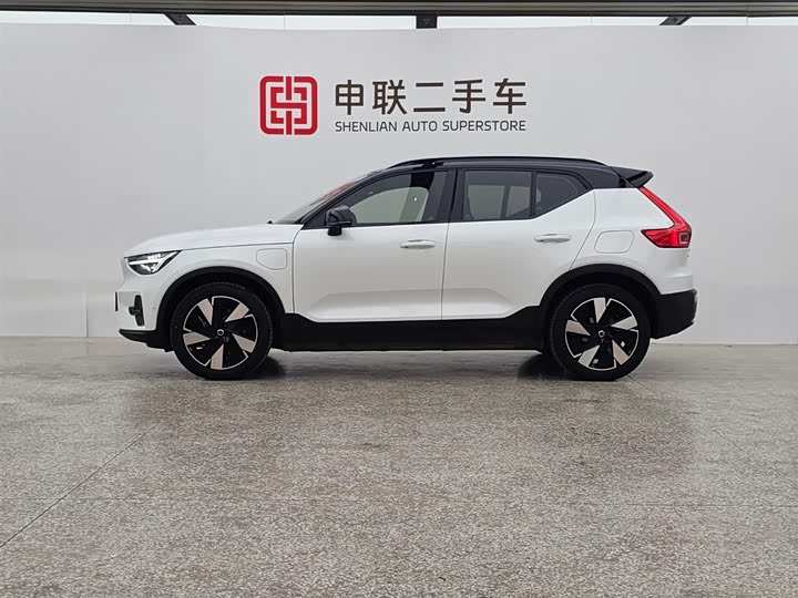 Фото 4 - Volvo XC40 EV