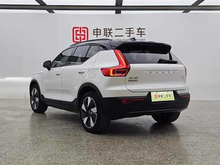 Фото 5 - Volvo XC40 EV