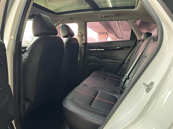 Фото 5 - Kia KX3