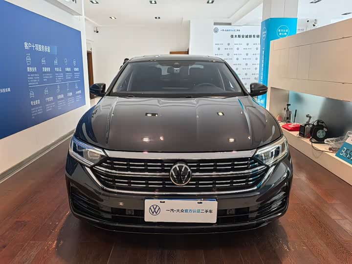 Фото 2 - Volkswagen Sagitar L