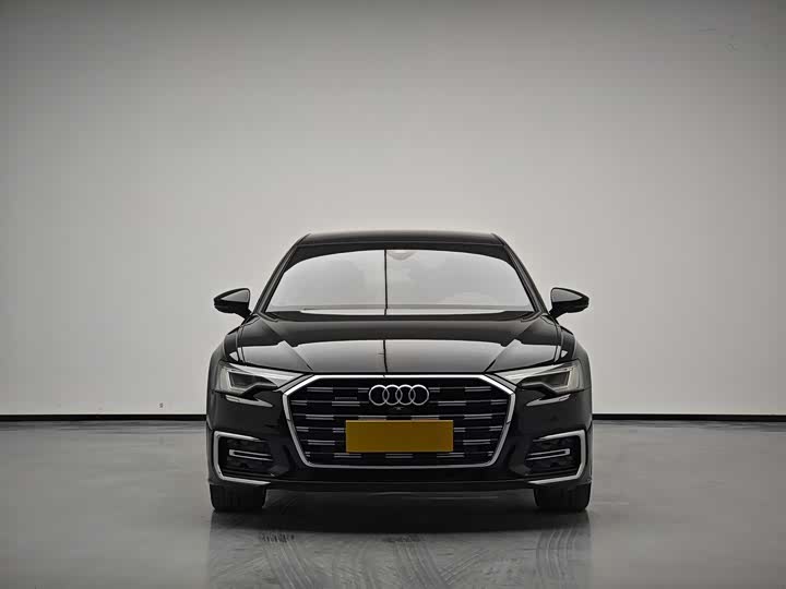 Фото 2 - Audi A6L