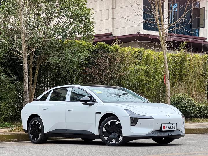 Фото 3 - XPeng Mona M03