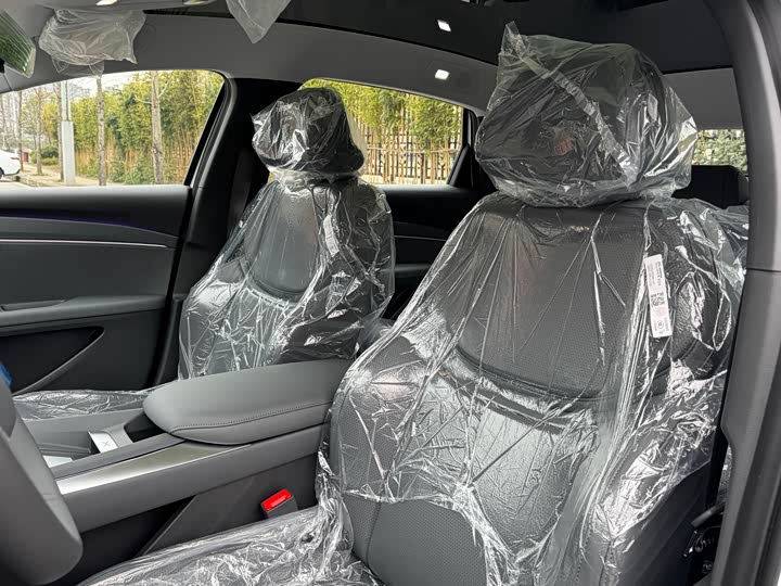 Фото 5 - XPeng Mona M03