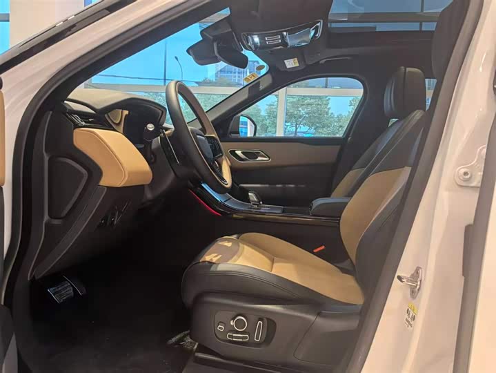 Фото 8 - Land Rover Range Rover Velar