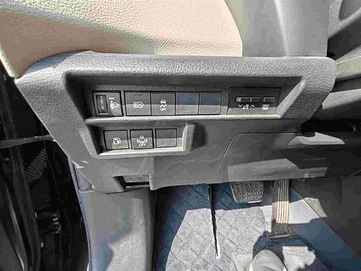 Фото 8 - Toyota Sienna