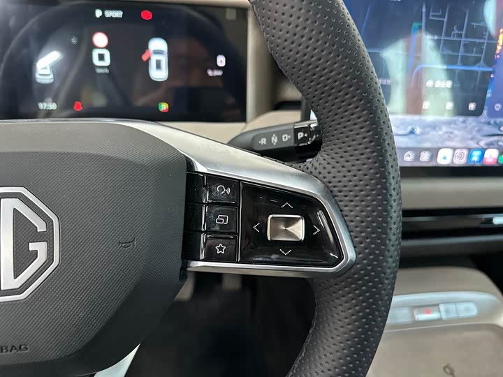 Фото 6 - MG Motor ES5