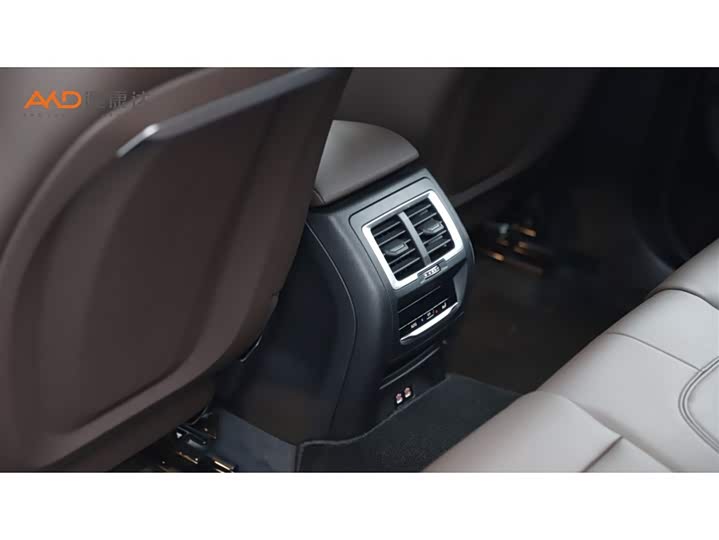 Фото 9 - BMW iX3