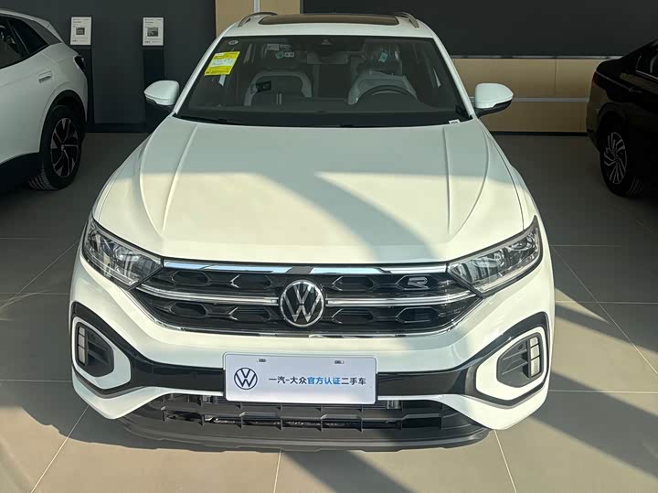 Фото 2 - Volkswagen T-Roc