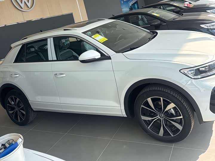 Фото 3 - Volkswagen T-Roc