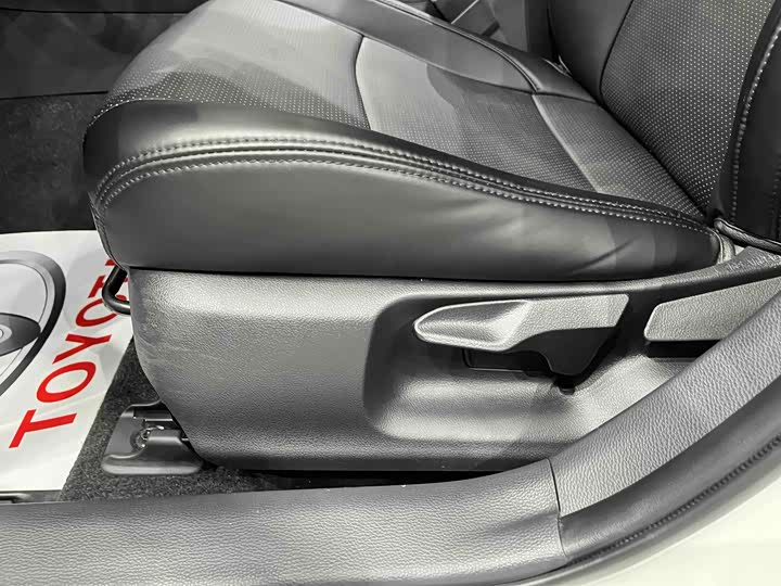 Фото 8 - Toyota Levin