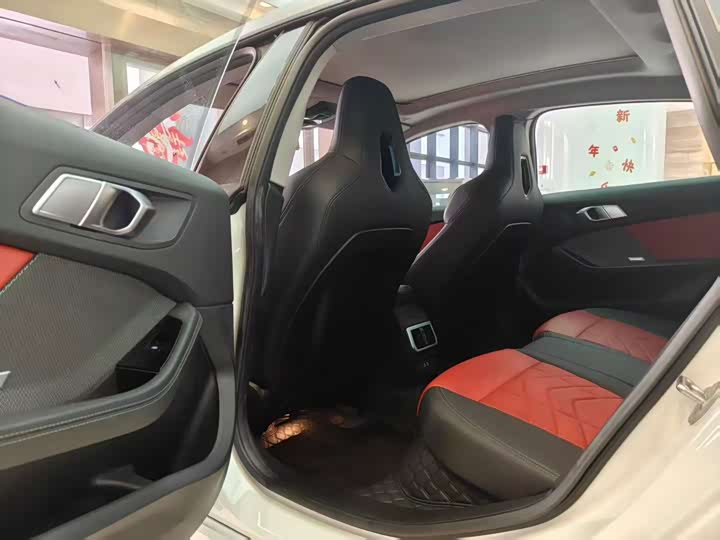 Фото 5 - BMW 2 Series