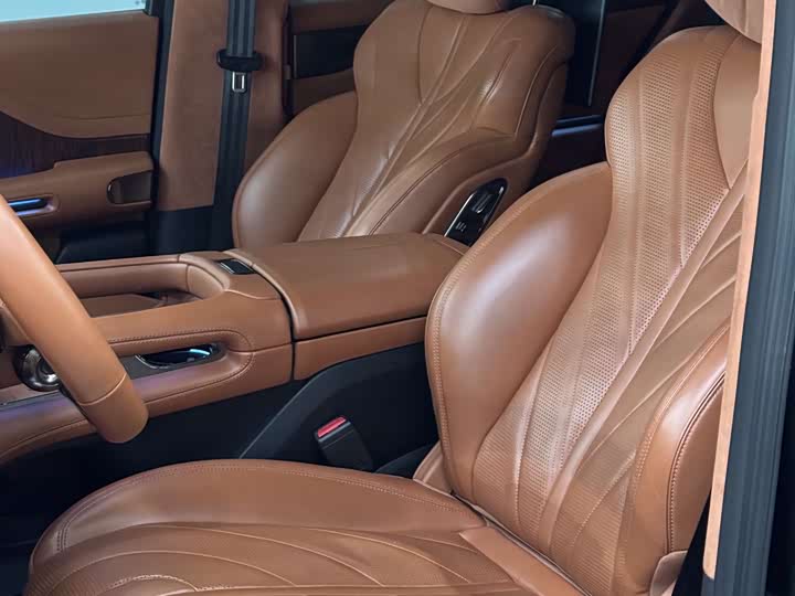 Фото 6 - BYD Yangwang U8