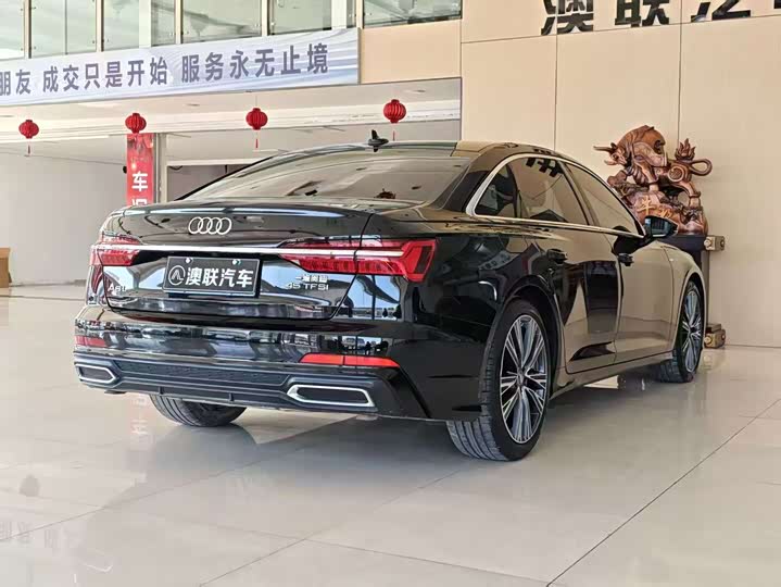 Фото 9 - Audi A6L