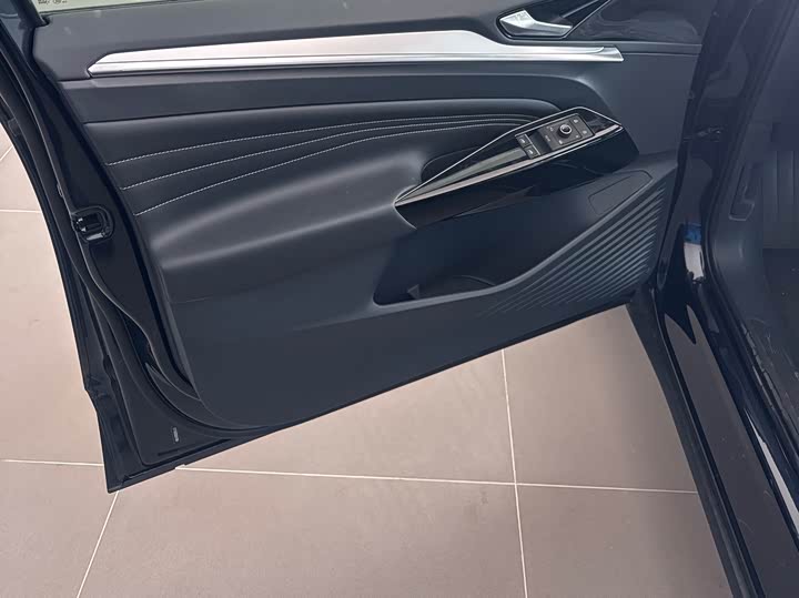 Фото 8 - Volkswagen ID.4 Crozz