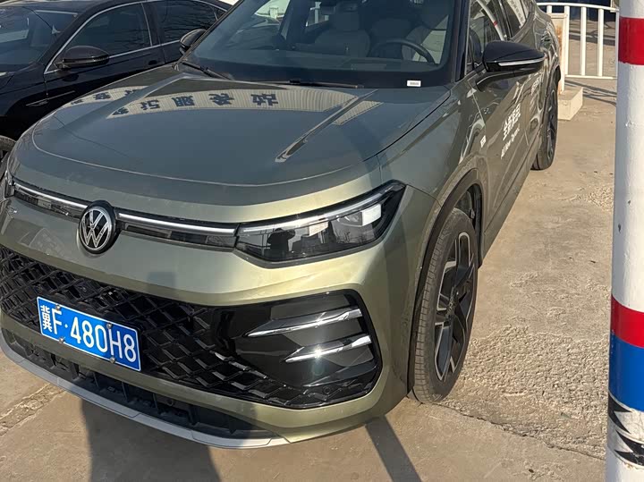 Фото 1 - Volkswagen Tayron