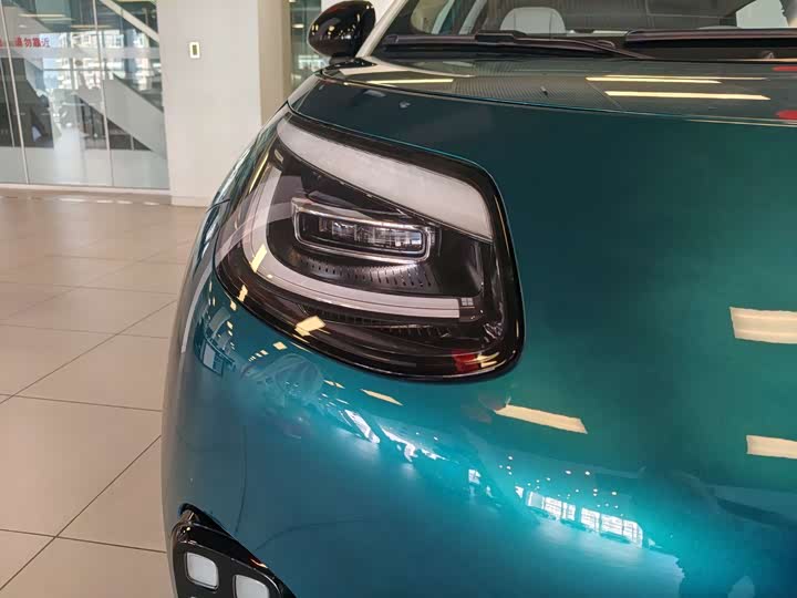 Фото 4 - GAC Aion UT