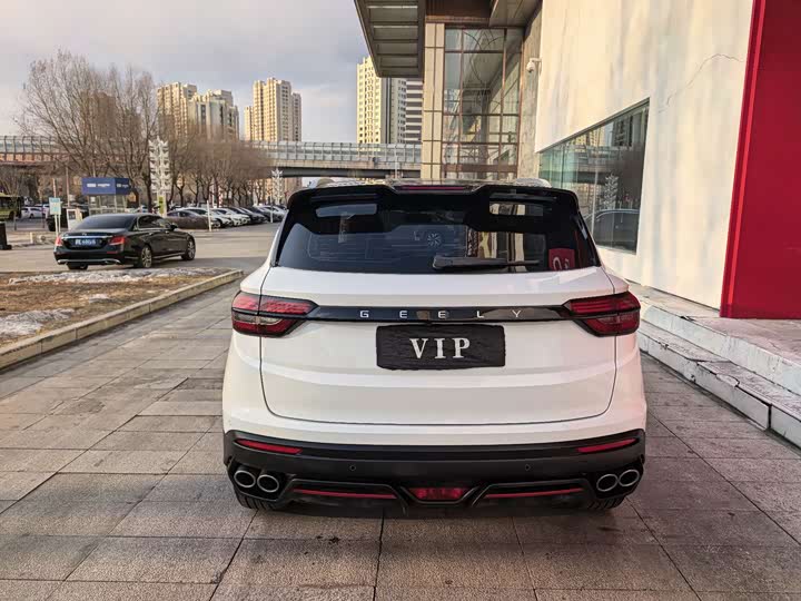 Фото 5 - Geely Coolray