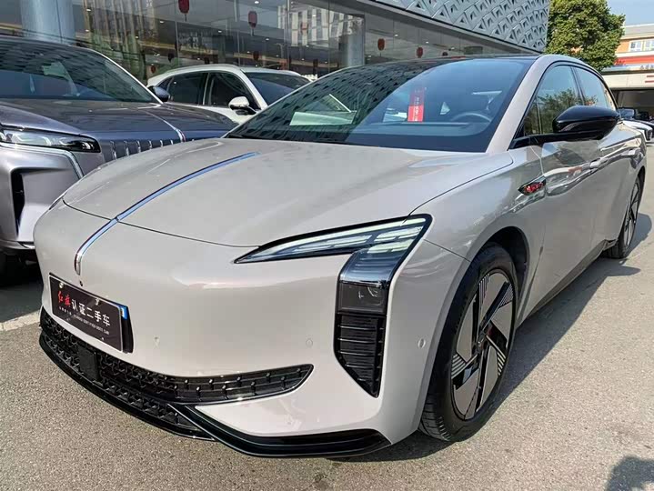 Фото 2 - Hongqi EH7