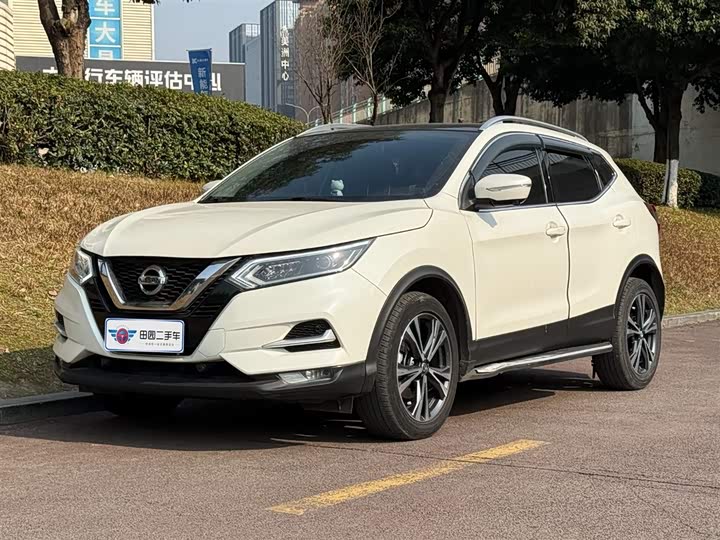 Фото 1 - Nissan Qashqai