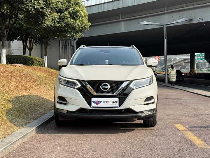 Фото 2 - Nissan Qashqai
