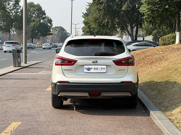 Фото 5 - Nissan Qashqai