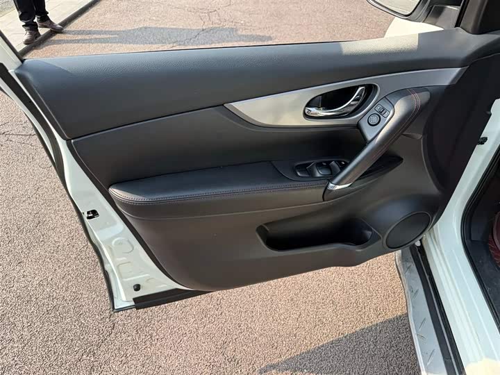 Фото 6 - Nissan Qashqai