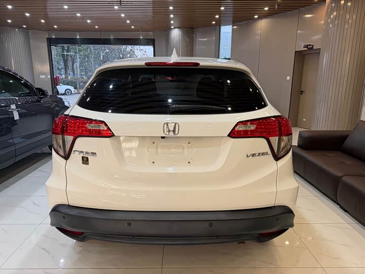 Фото 5 - Honda Vezel