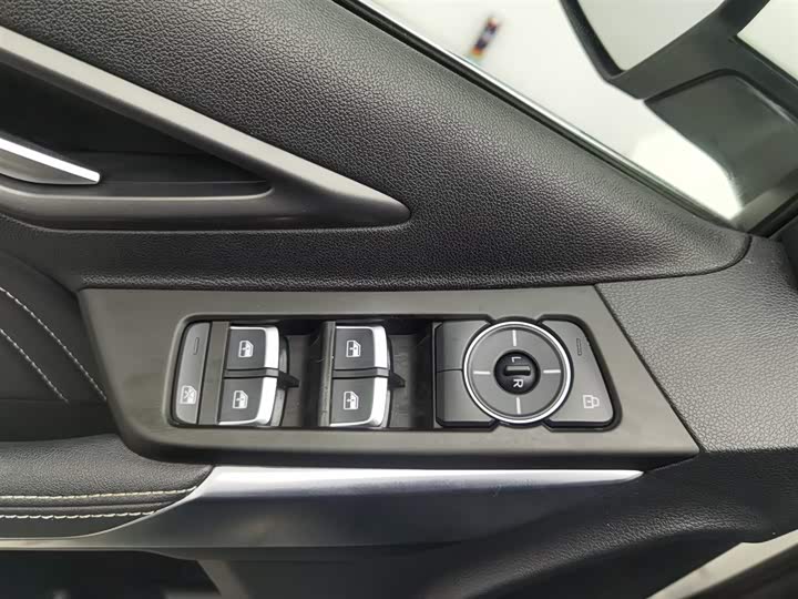 Фото 9 - Ford Territory