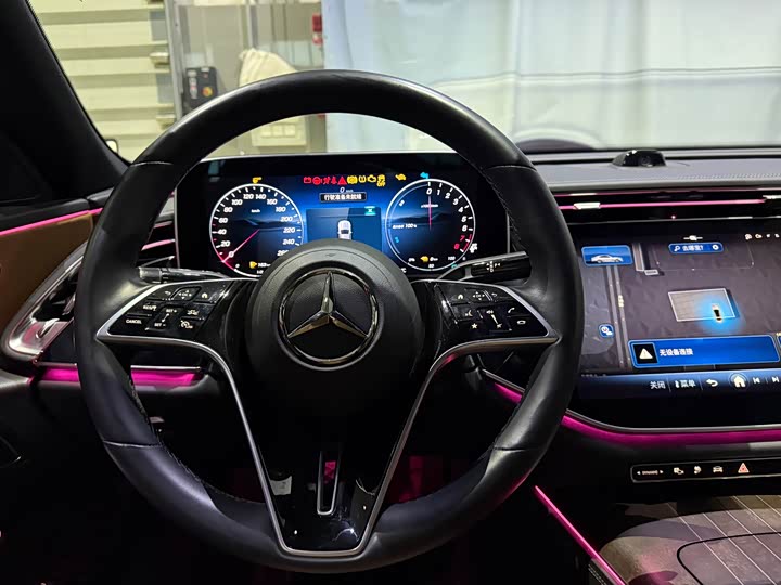 Фото 9 - Mercedes-Benz E-Class Hybrid