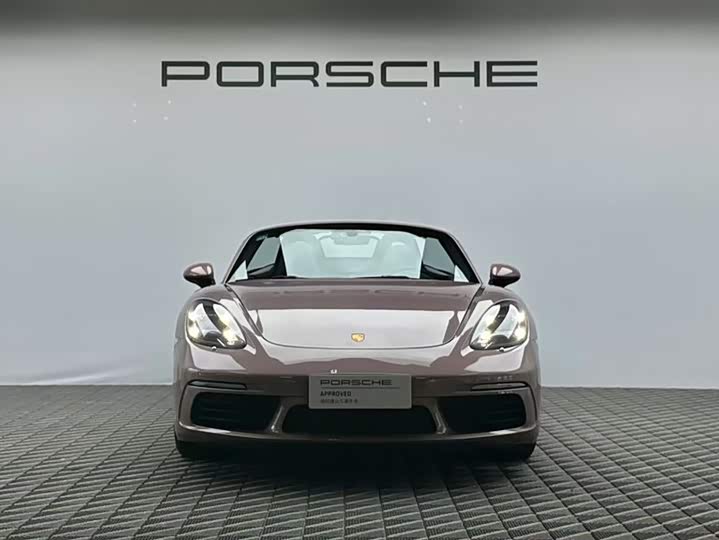 Фото 2 - Porsche 718