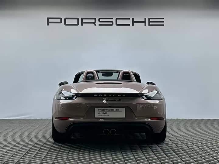 Фото 4 - Porsche 718