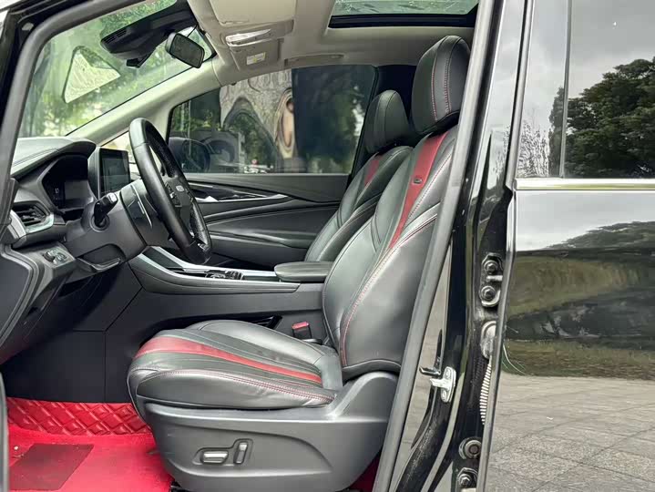 Фото 8 - Maxus G50