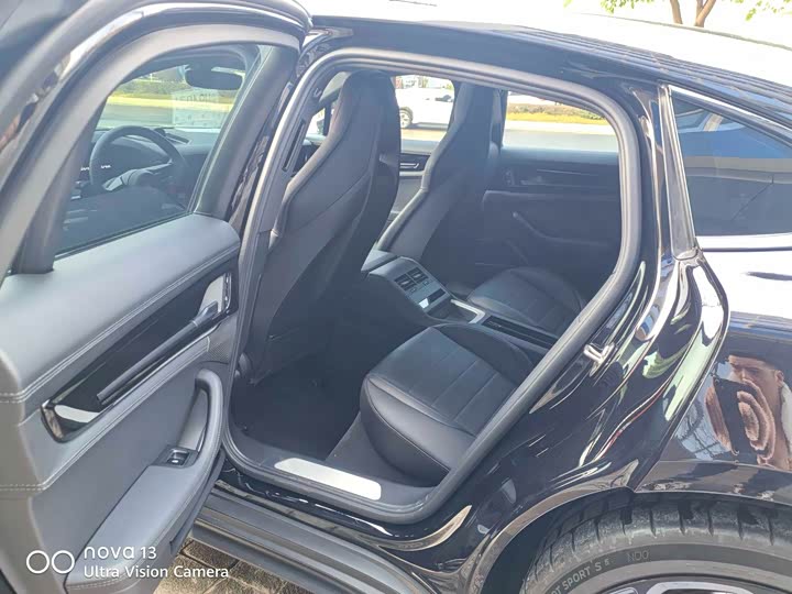 Фото 6 - Porsche Panamera